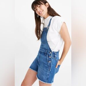 Madewell Adirondack Short Overalls Size Medium‎